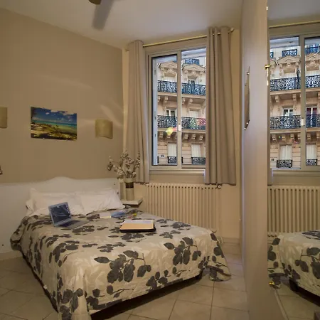 Szálloda Le Strasbourg Montpellier