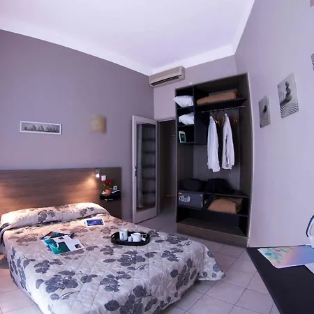 Le Strasbourg Szálloda Montpellier