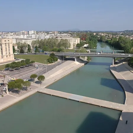 Le Strasbourg فندق